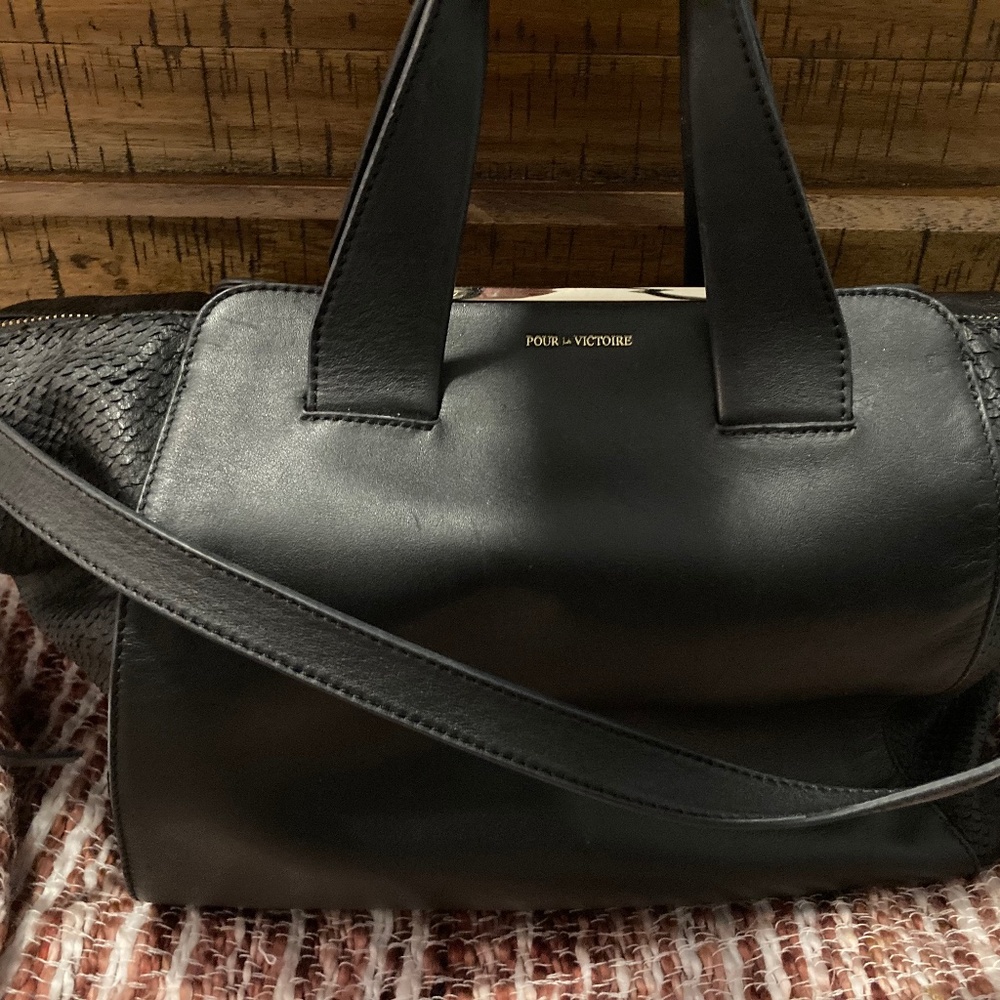 Pour La Victoire Handbag